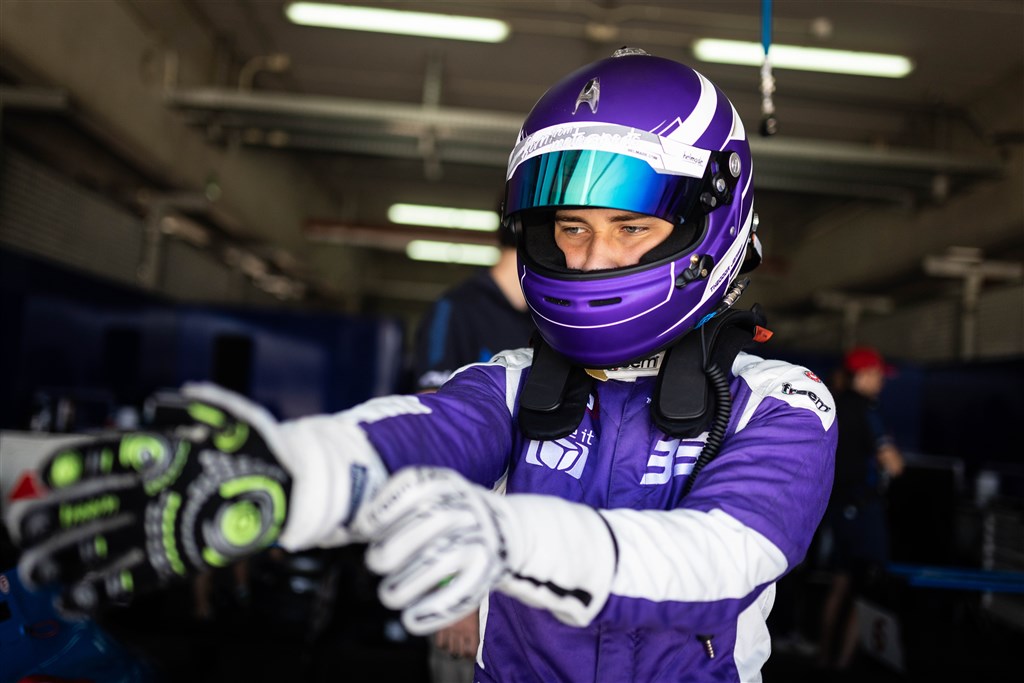 Theodor Jensen afslutter sæsonen i Formel 1-omgivelser
(Foto: Dutch Photo Agency)